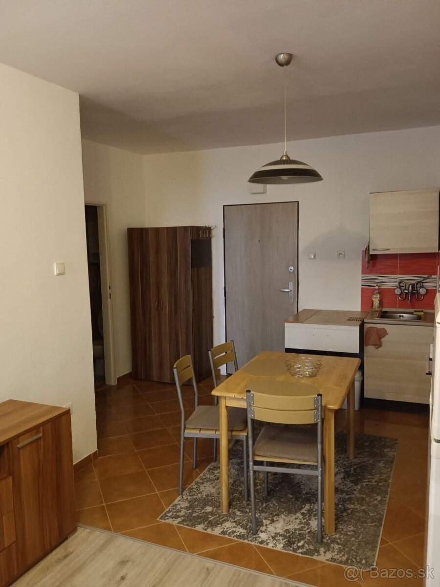 Ponúkam na prenájom 2-garsónku - 3