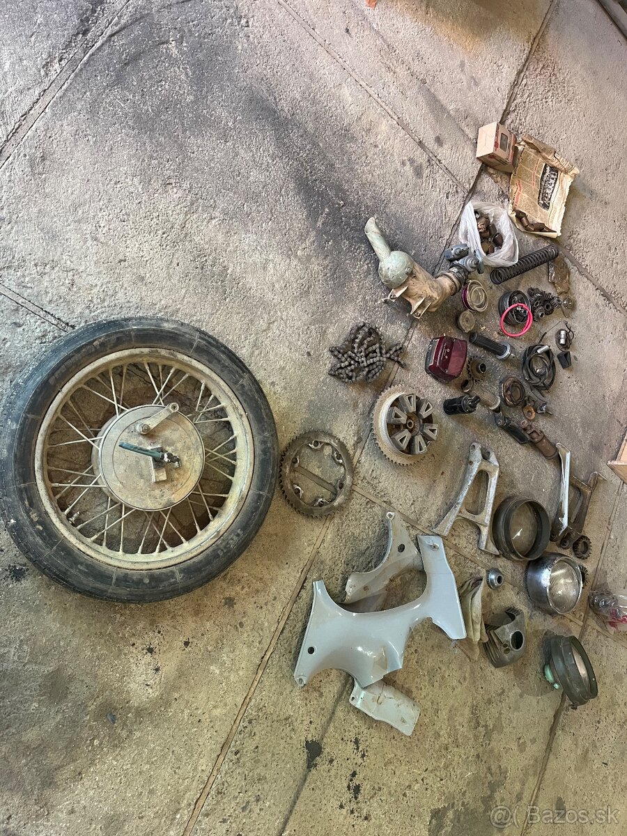 Reumaplech, Diely JAWA ČZ - 3