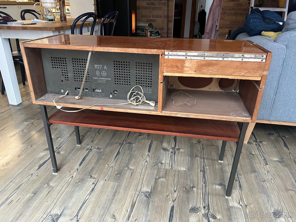 Tesla Suita 1127 A - 3