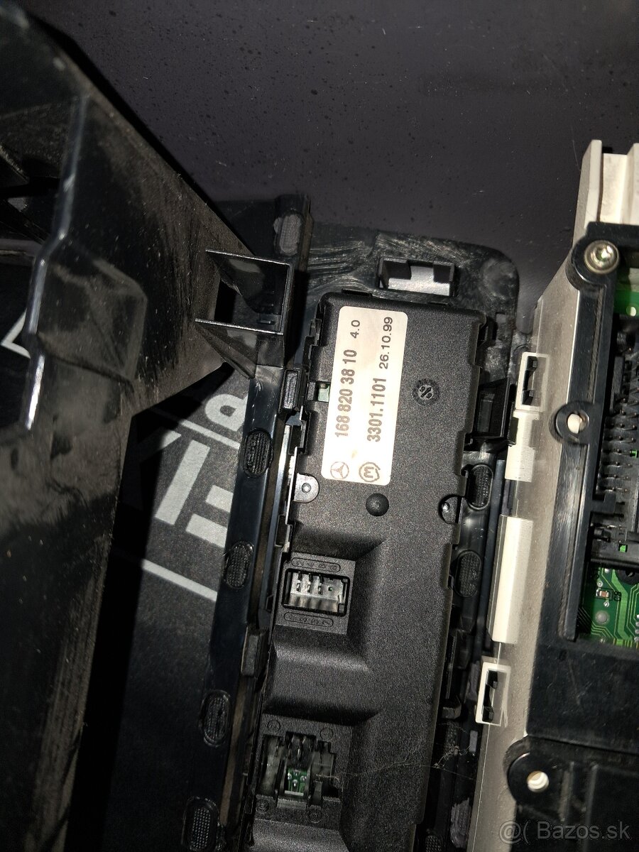 Mercedes A CLASSE W 168-stredový panel - 3