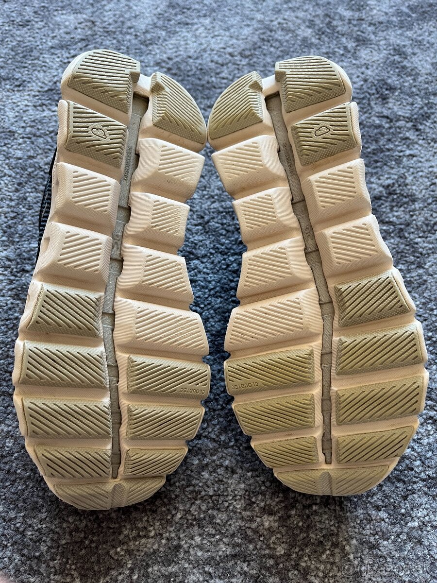 3x boty On Running Cloud vel. 36 - 36,5 - 3