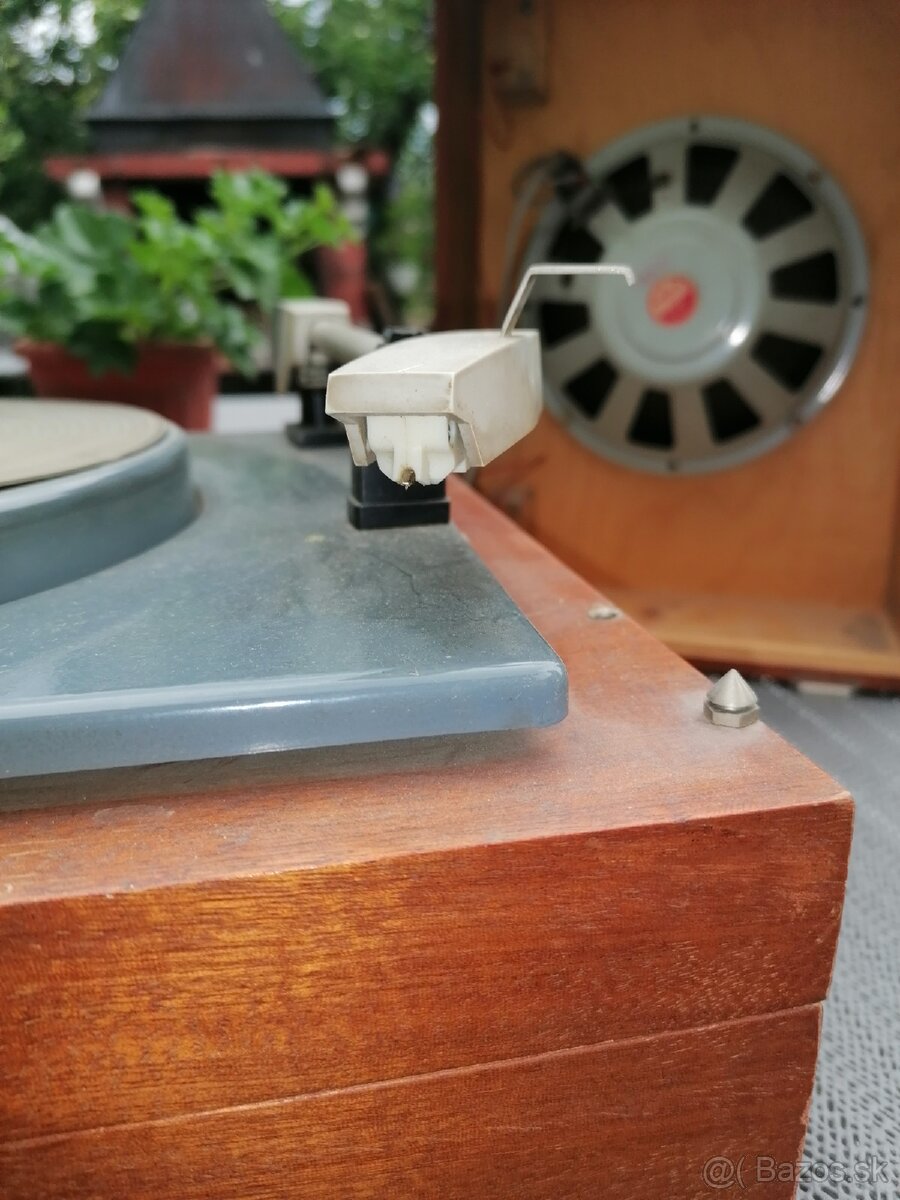 Tesla gramo - 3