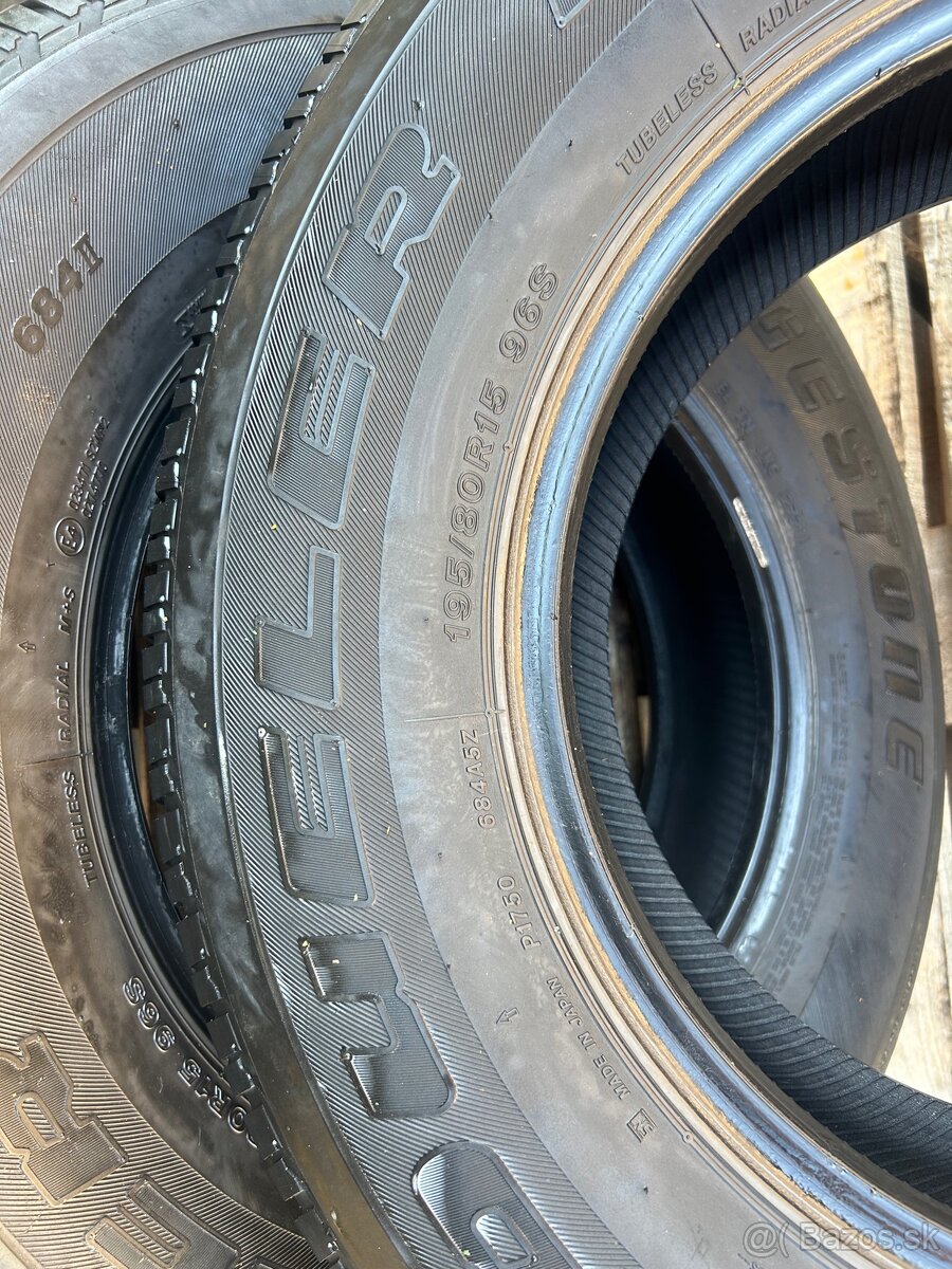 Bridgestone Dueler 195/80/15”-96S - 3