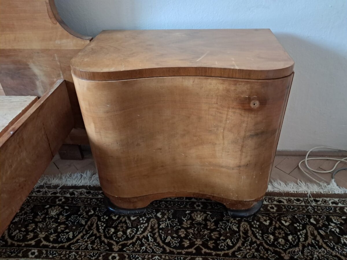 Darujem za odvoz kompletnálú spálňu z 50. rokov - 3