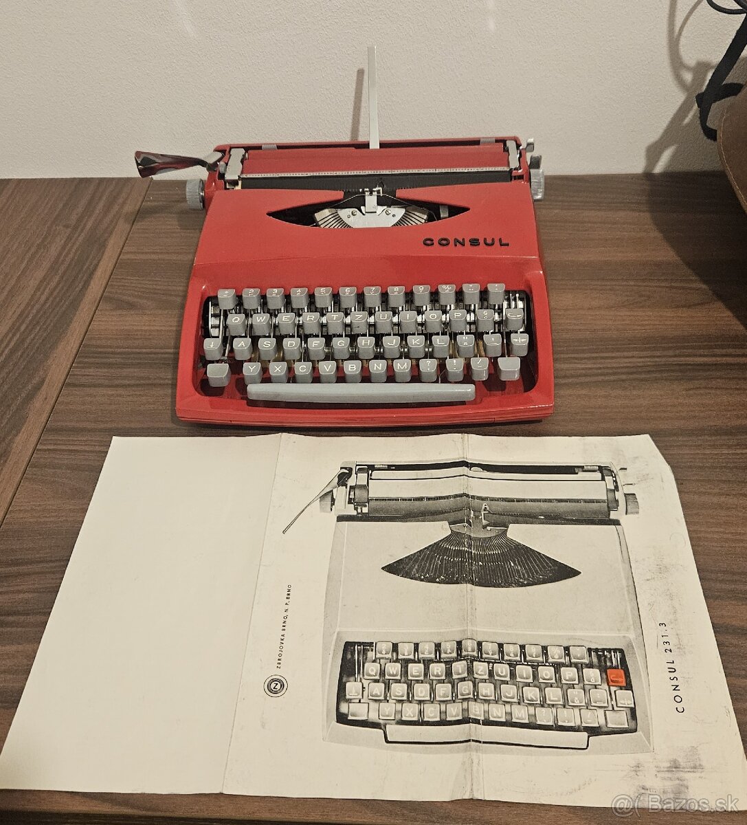 Kufrikový písací stroj Consul 231.3 po servise - 3