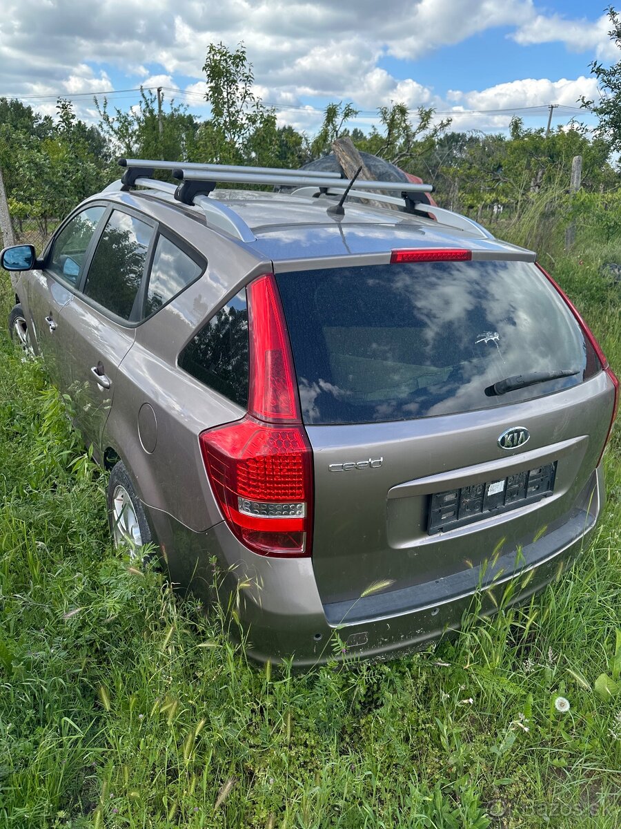 Kia ceed - 3