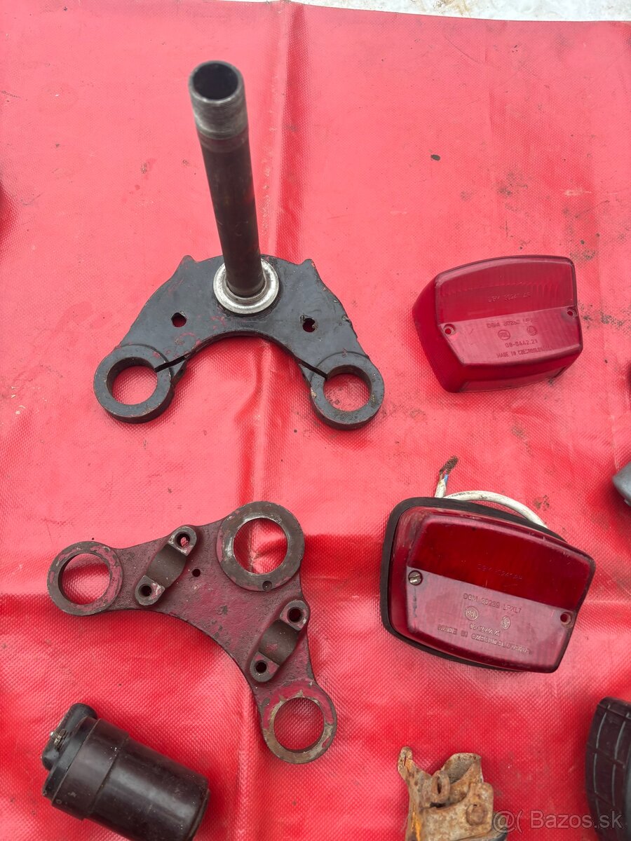 Jawa,CZ a iné diely - 3