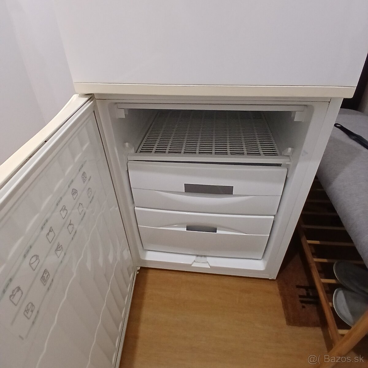 Predám funkčnú chladničku s mrazničkou – 50 € - 3