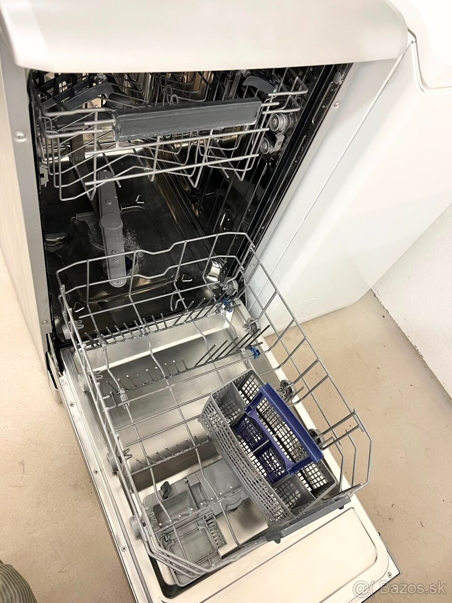 Predám umývačku riadu Beko 45cm - 3