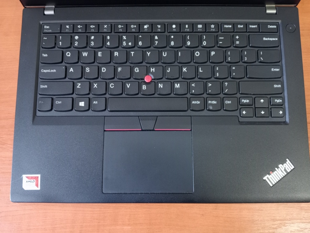 Lenovo Thinkpad A475 , Windows 10 , AMD PRO A12 , 16gb ram - 3