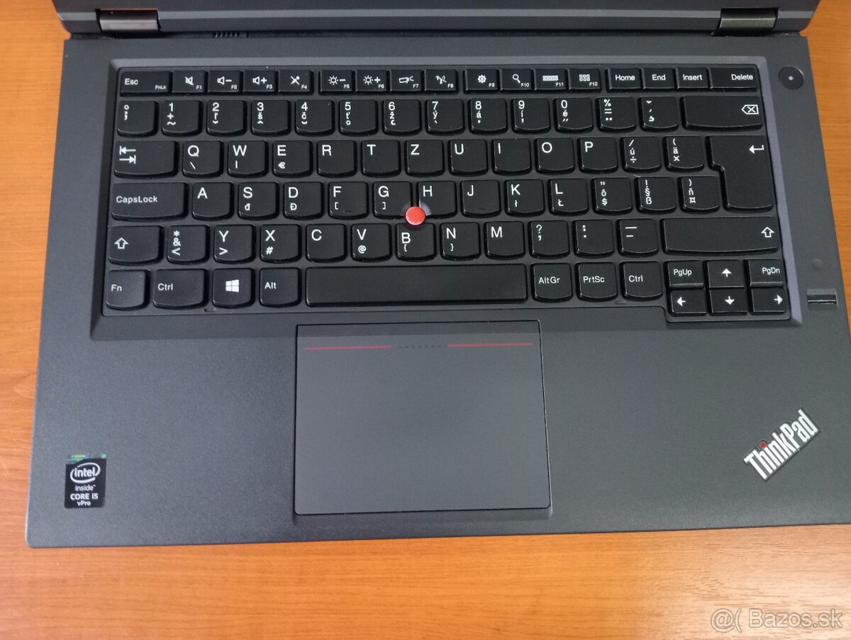 Lenovo Thinkpad T440p + Intel core i5 + 8gb ram + Windows 10 - 3