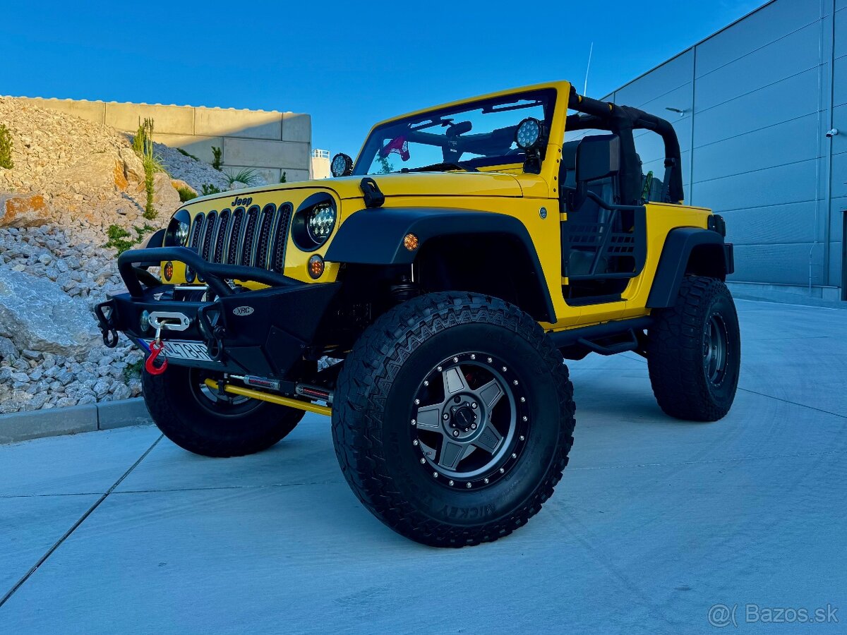 JEEP WRANGLER JK 3.8 YELLOW 2 DOOR