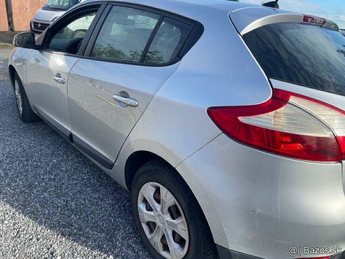 Rozpredam Renault Megane III 3 1.5 DCI 2010 K9K - 3