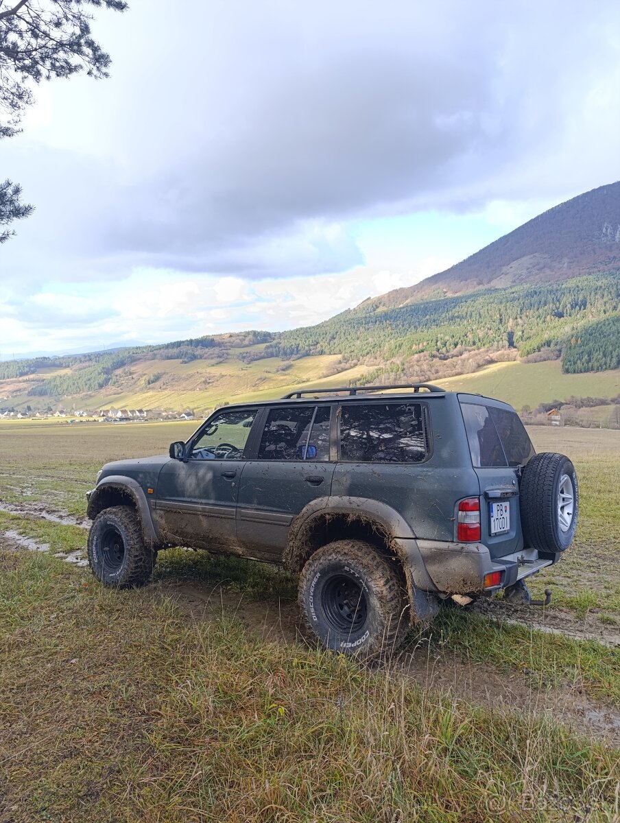 Predám Nissan patrol y61