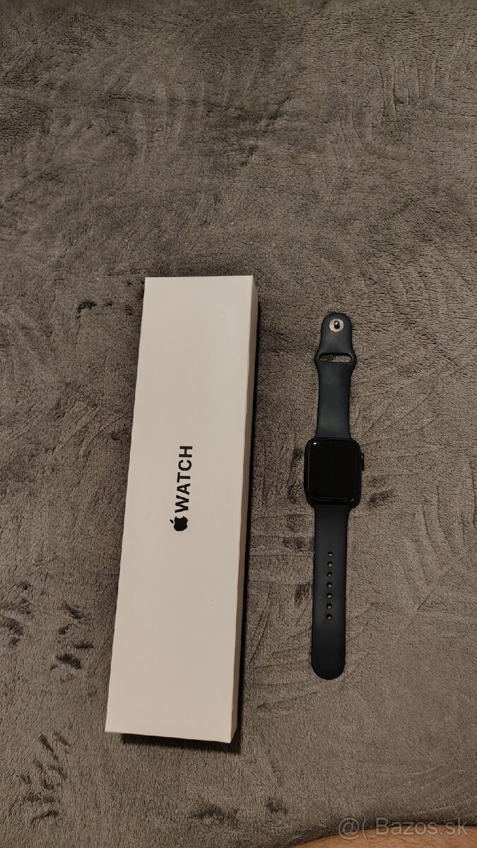 Apple Watch SE (2nd Gen) 44mm Midnight Aluminum - 3