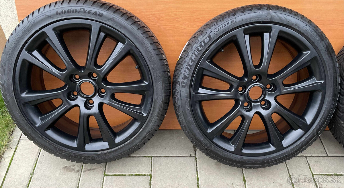 Zenith Schwarz skoda Octavia RS 5x112 7,5x18 ET 51 225 40 R1 - 3