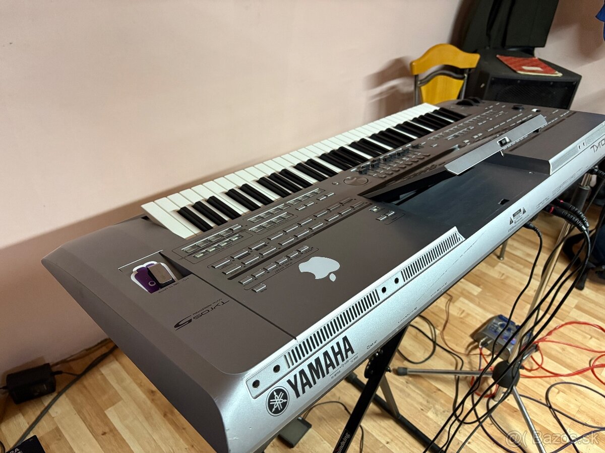 Yamaha Tyros 5 - 3