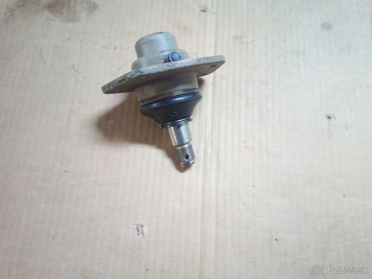 Avia Furgon - Spodný zvislý čap - 3