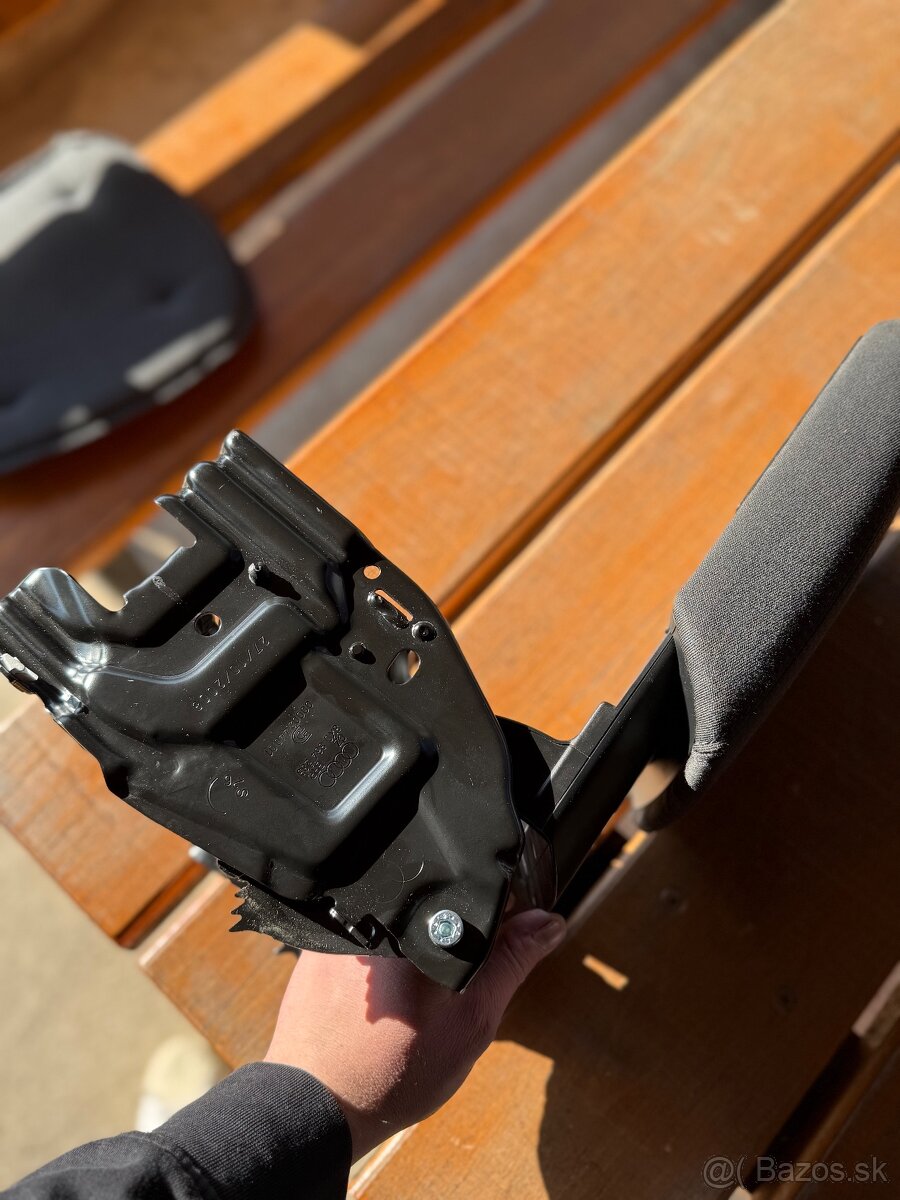 Audi a4,a5 b8 lakťová opierka - 3