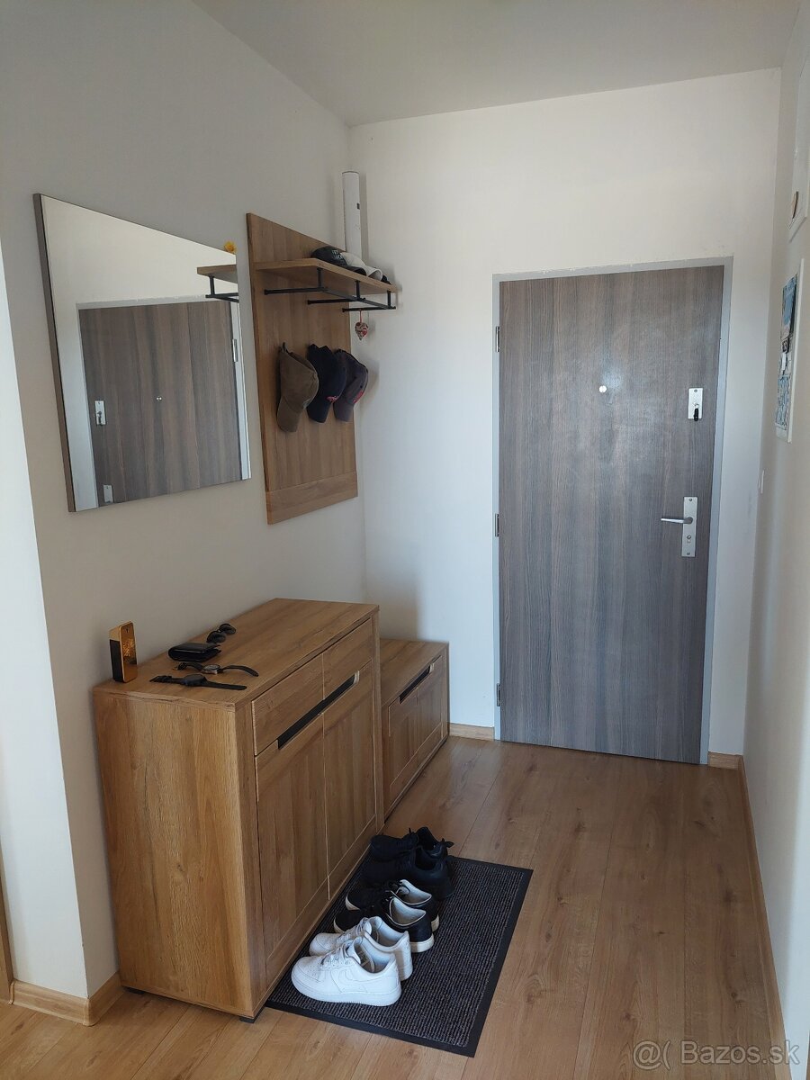 Na predaj priestranný 3-izbový byt s veľkou terasou MIKO - 3