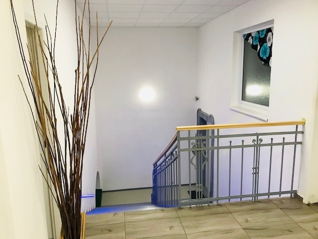 POLYFUNKČNÝ OBJEKT - 4. podlažný, 168m2, PO - 3