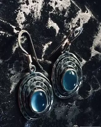 Strieborné náušnice s modrým chalcedonom - 3