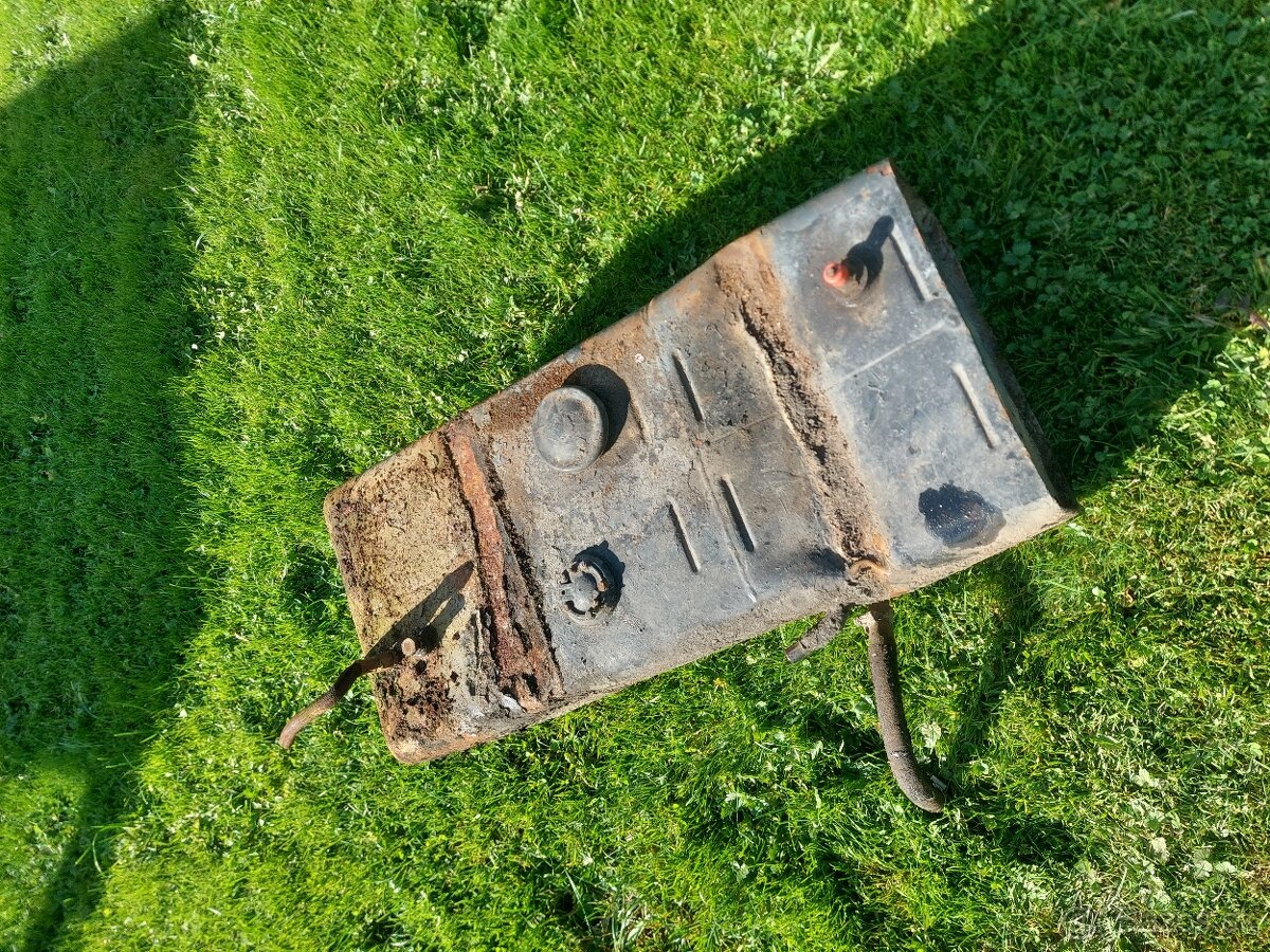 Nádrž multicar - 3