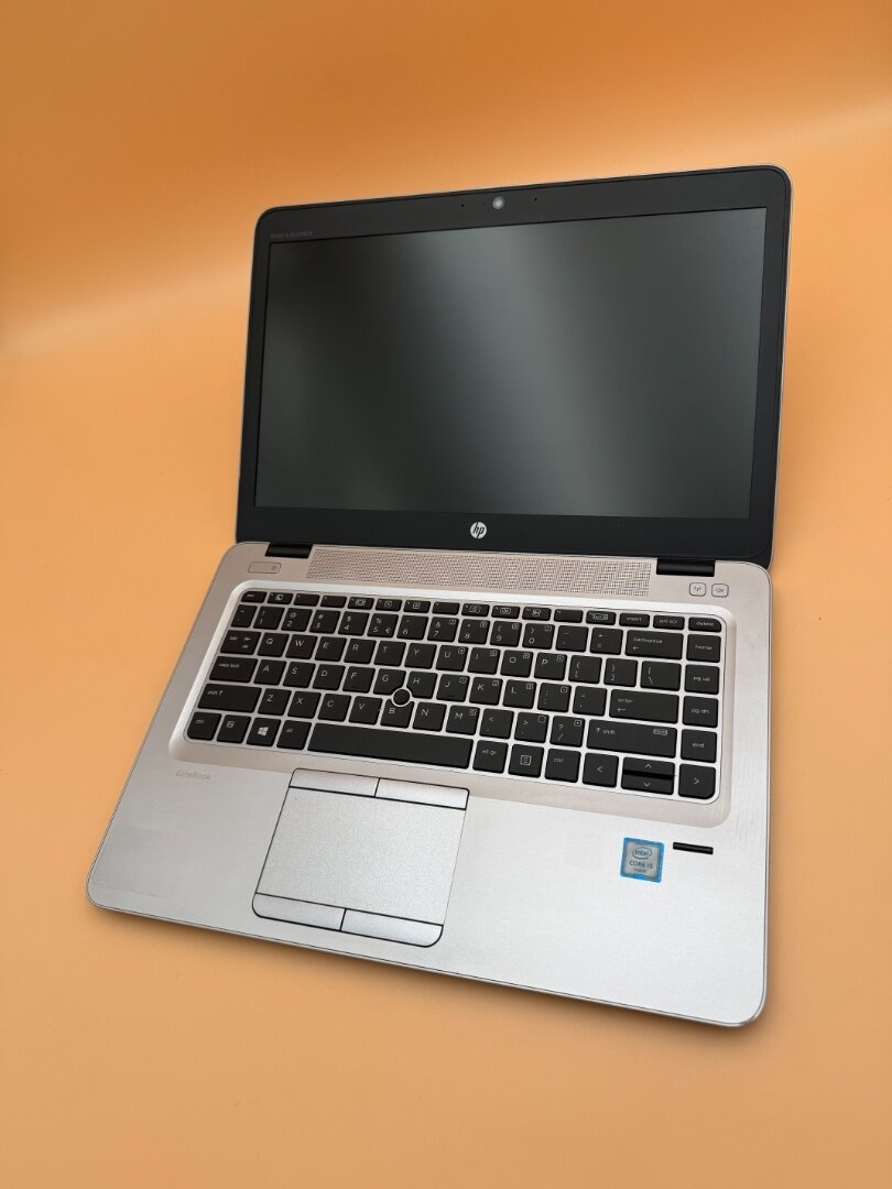 Notebook HP EliteBook 840 G3 i5-6200U / 6GB RAM / SSD + HDD - 3