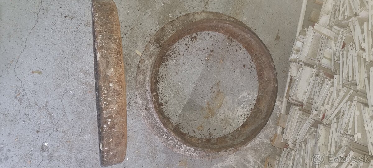 Liatinovy poklop d 70cm - 3