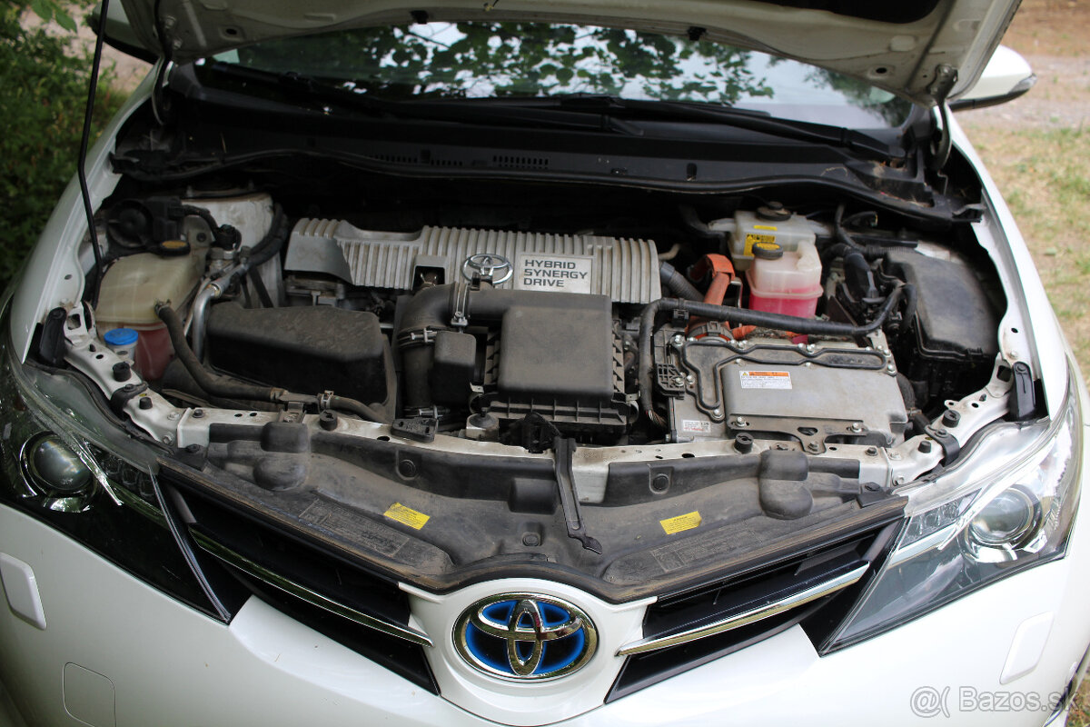 Toyota auris hybrid 1,8 - 3