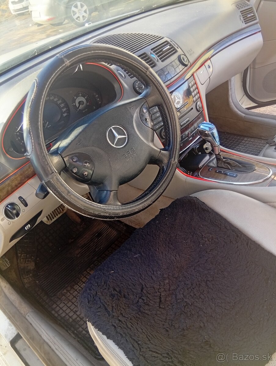 Mercedes E220 w211 - 3