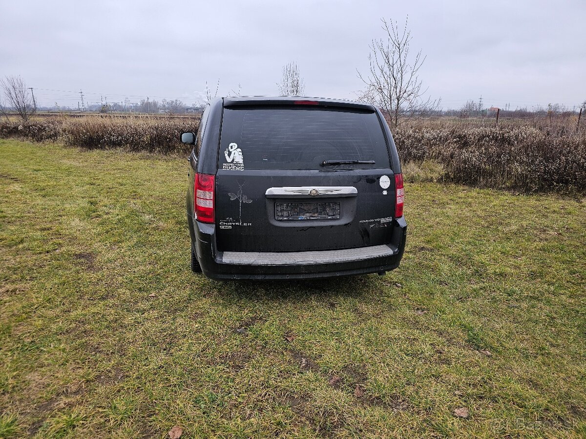 Rozpredám Chrysler voyager 2,8crdi RT model - 3
