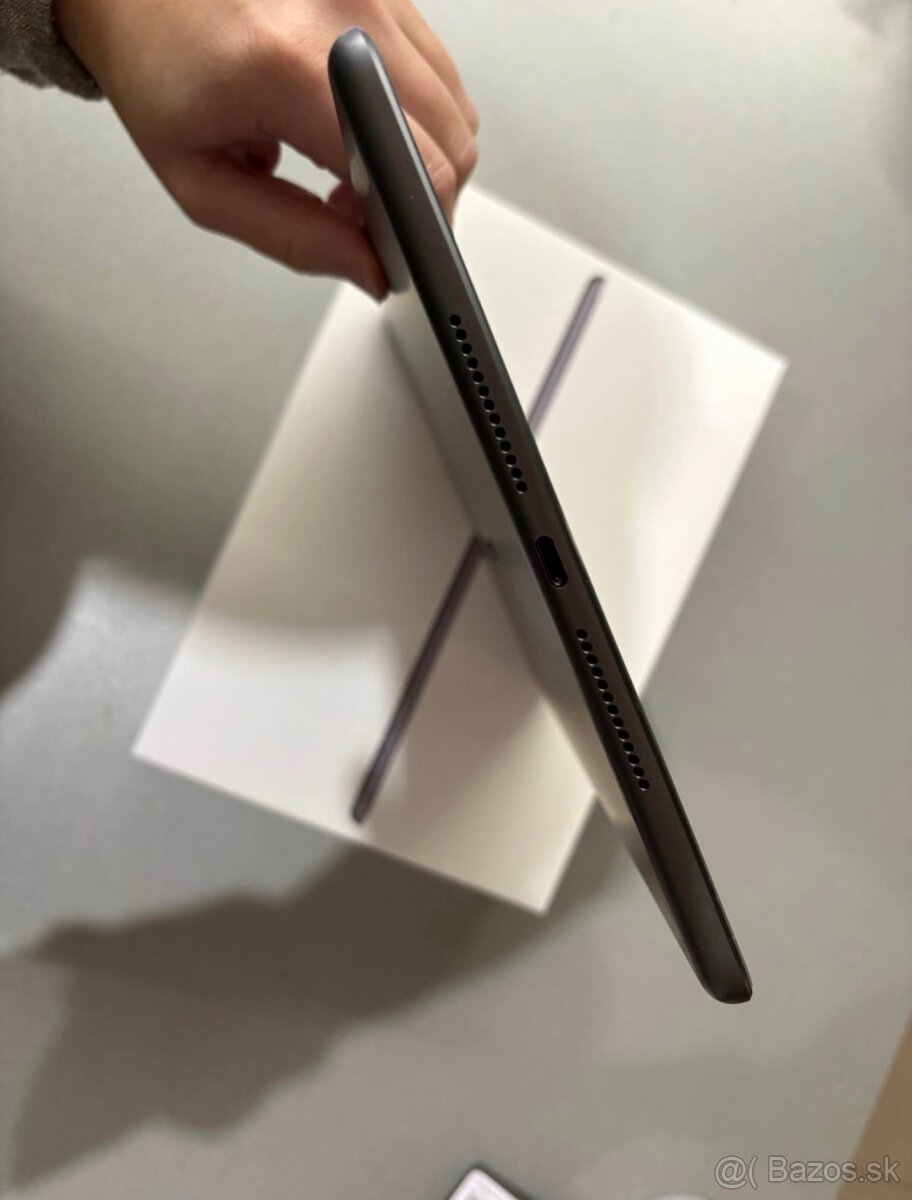 Ipad 9. Gen. Space grey - 3