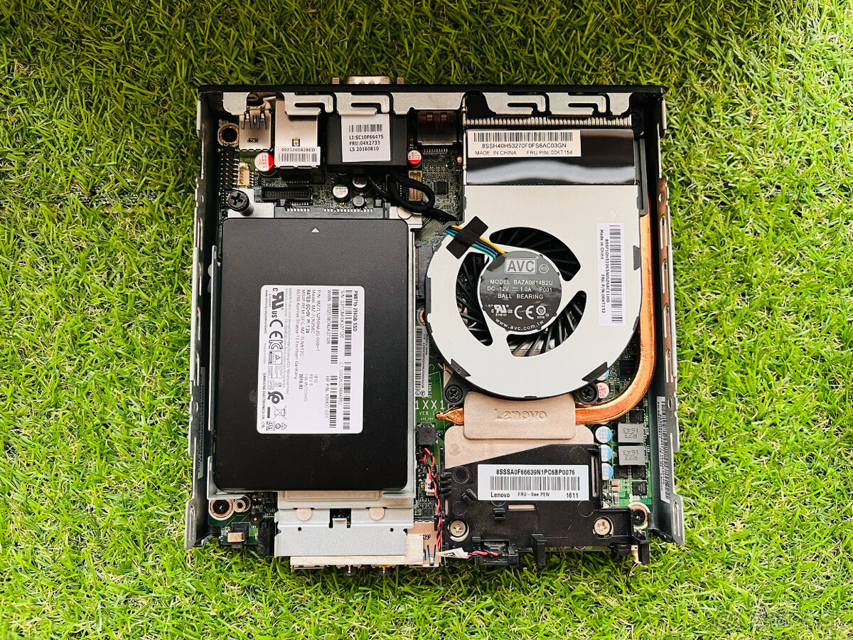 Minipočítač Lenovo ThinkCentre M700 s 2 ročnou zárukou - 3