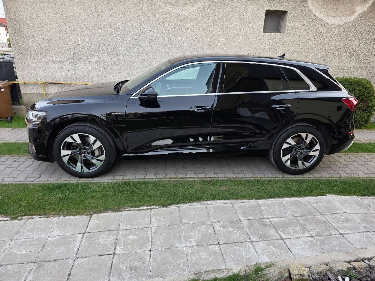 Audi e-tron 50 S-LINE 230 kW 313PS Quattro, Panoráma, Matrix - 3