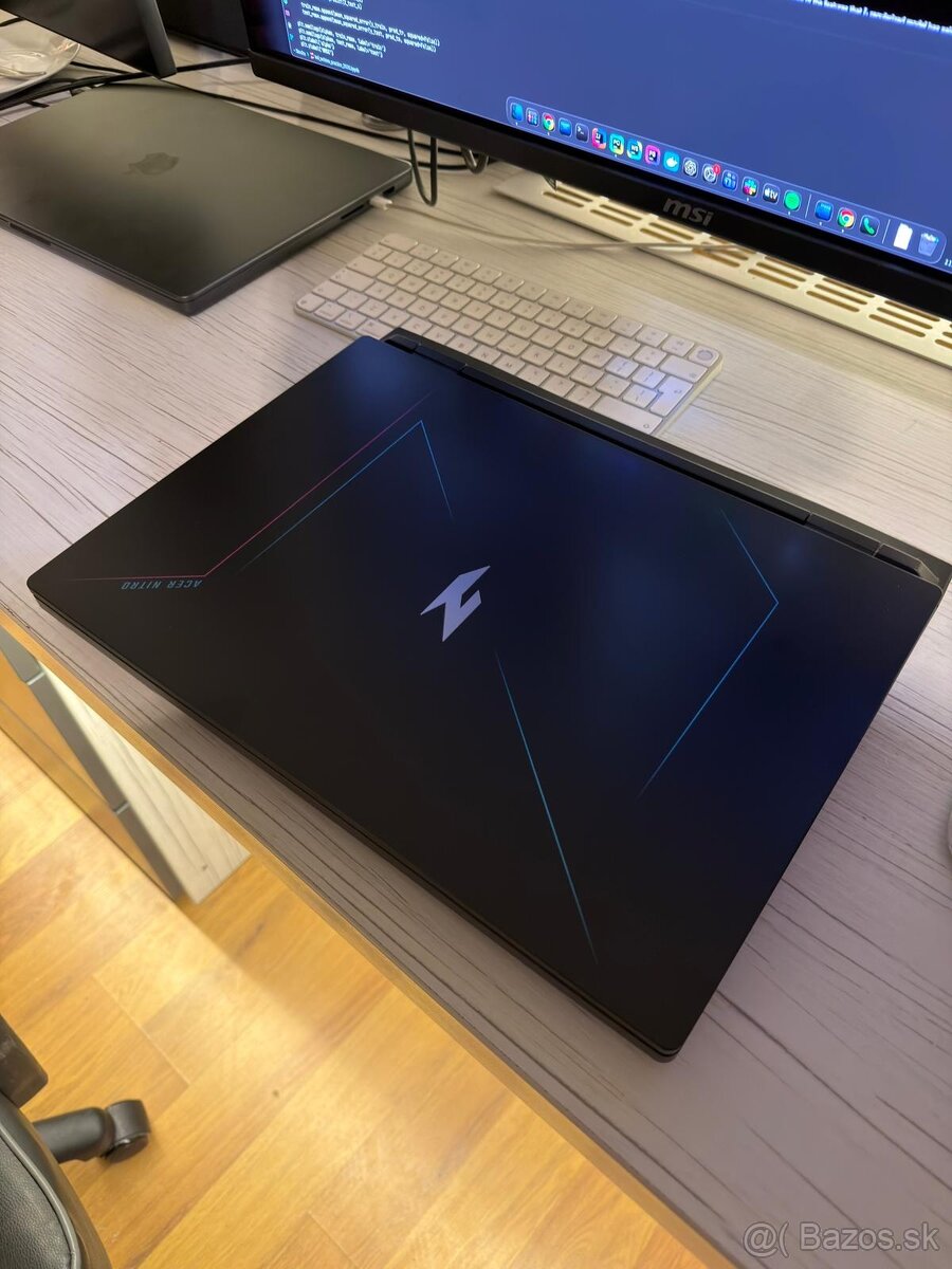 Acer Nitro 16 obsidian rtx 4070 - 3