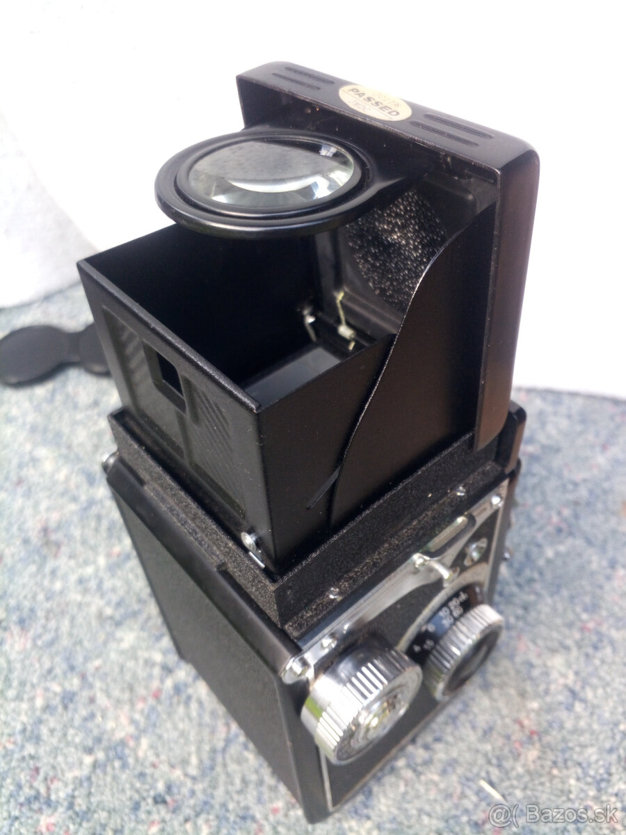 Yashica D - 3