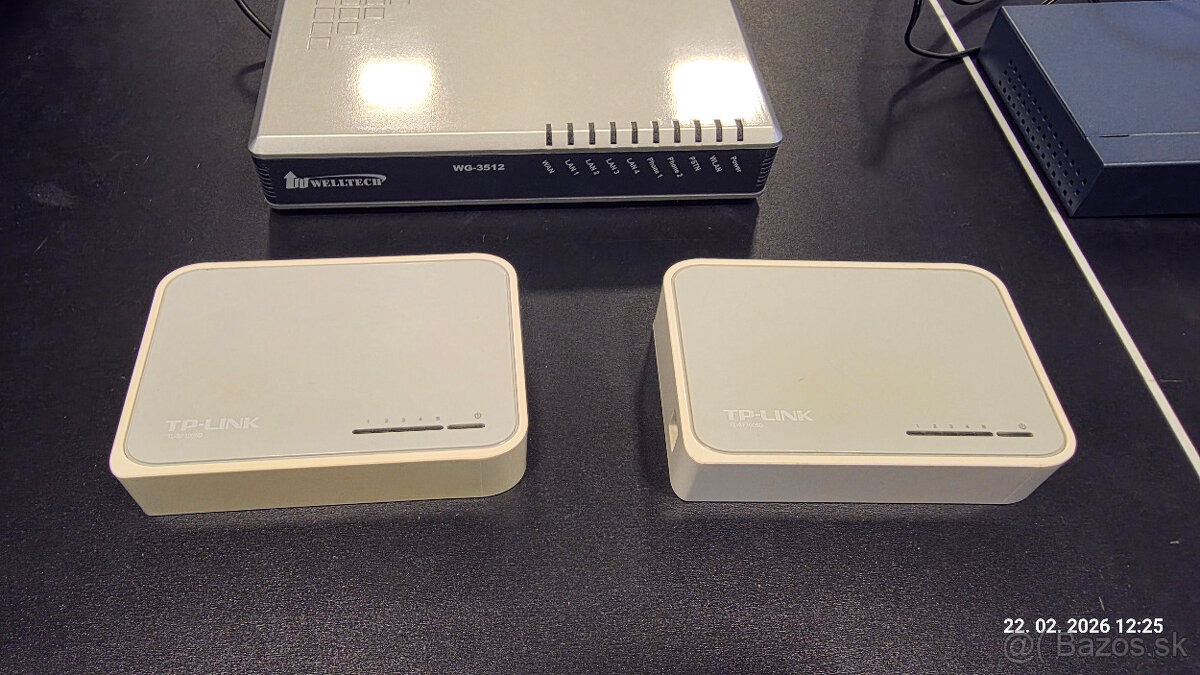 predam ROUTER / SWITCH - 3