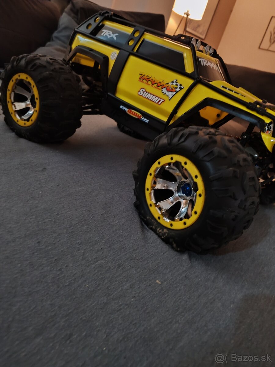Traxxas Summit 1/8 XL MAXX verzia - 3