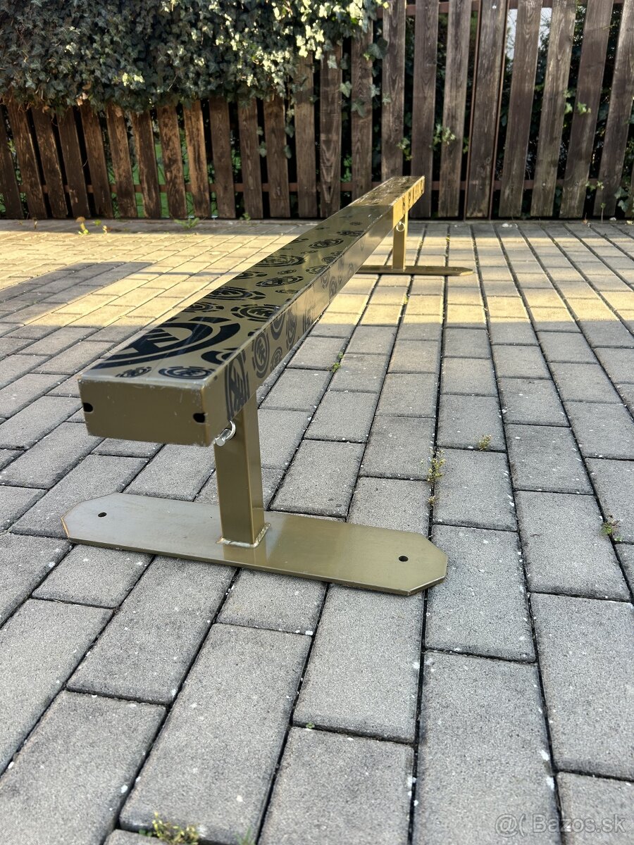 Tyč / Grind rail Nyjah Huston – skate, kolieskové korčule, k - 3