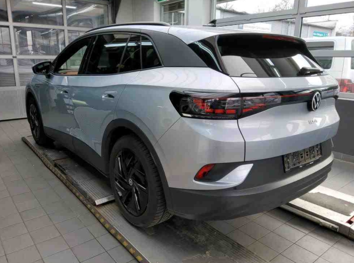 VW ID.4 PRO Perfomance 150kW 77kWh 2022 MATRIX/ŤAŽNÉ/360° - 3