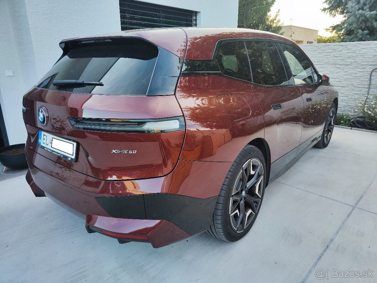 IX xDrive 50, fuul výbava - 3