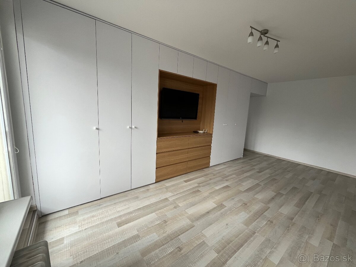 Prenajom 2 izbovy byt na Strede - 3