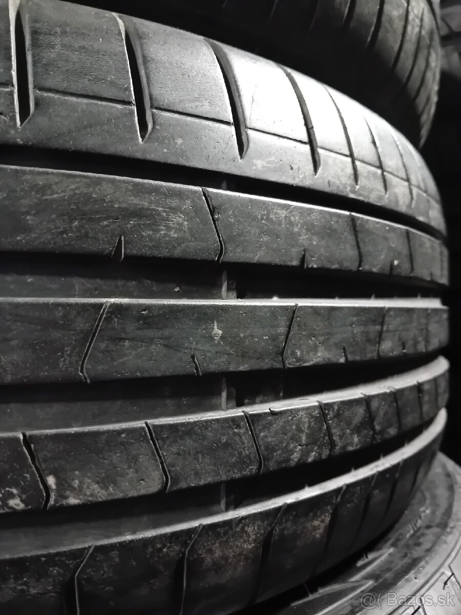 2x Pirelli Pzero 225/45R19 96W RunFlat - 3