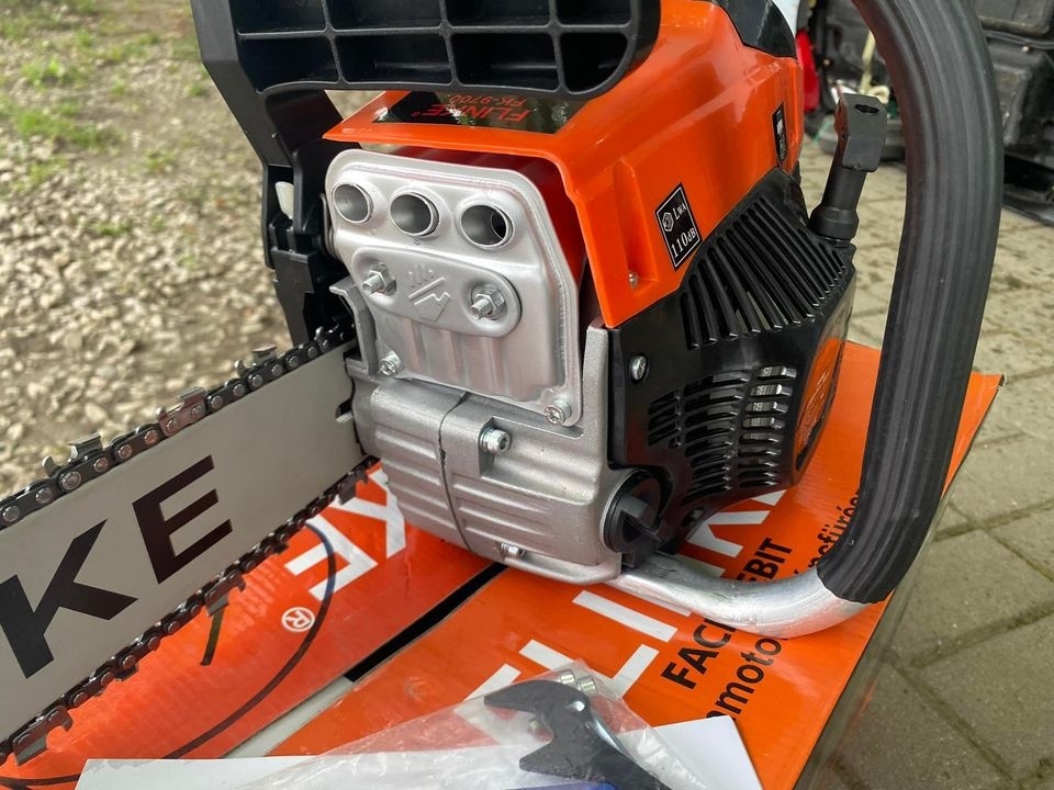 motorova pila 70 eur - 3