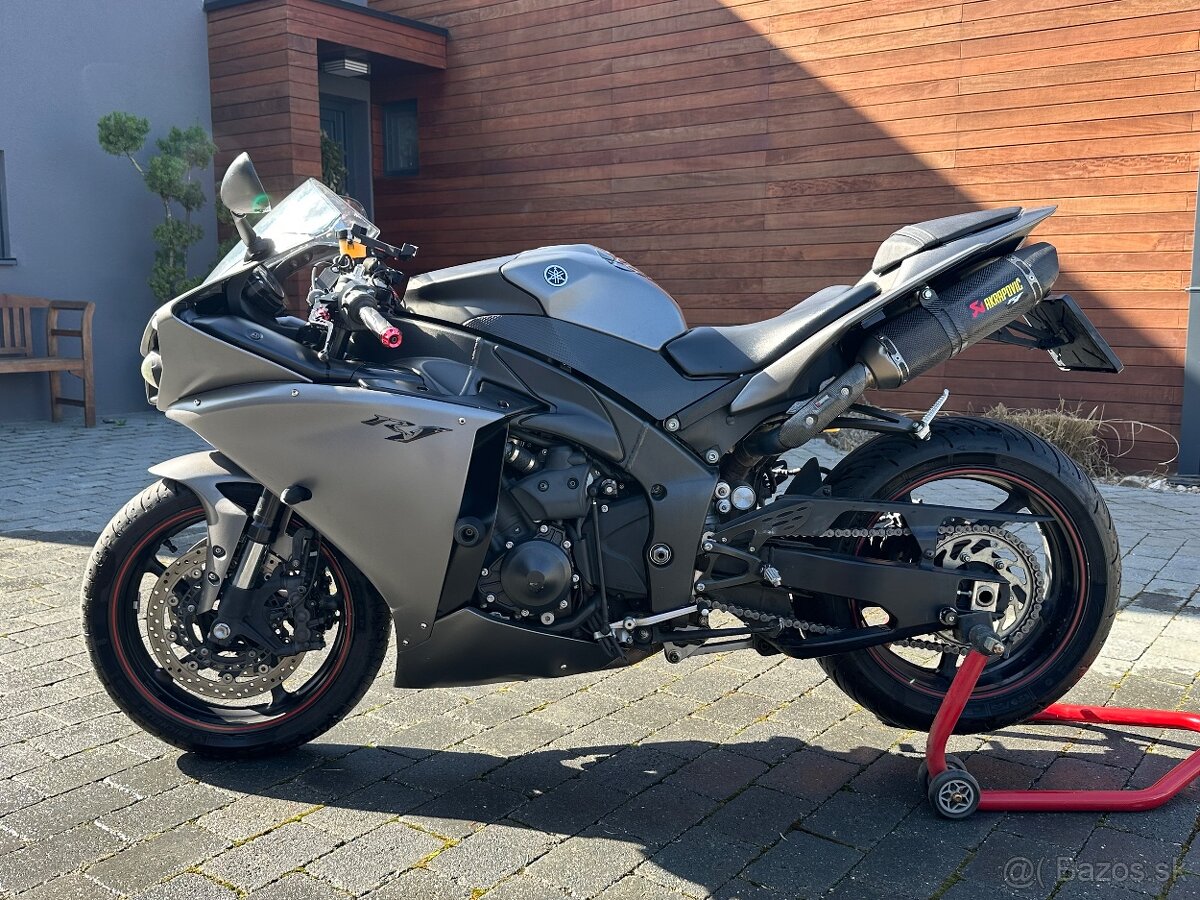 Predam Yamaha R1 - 3