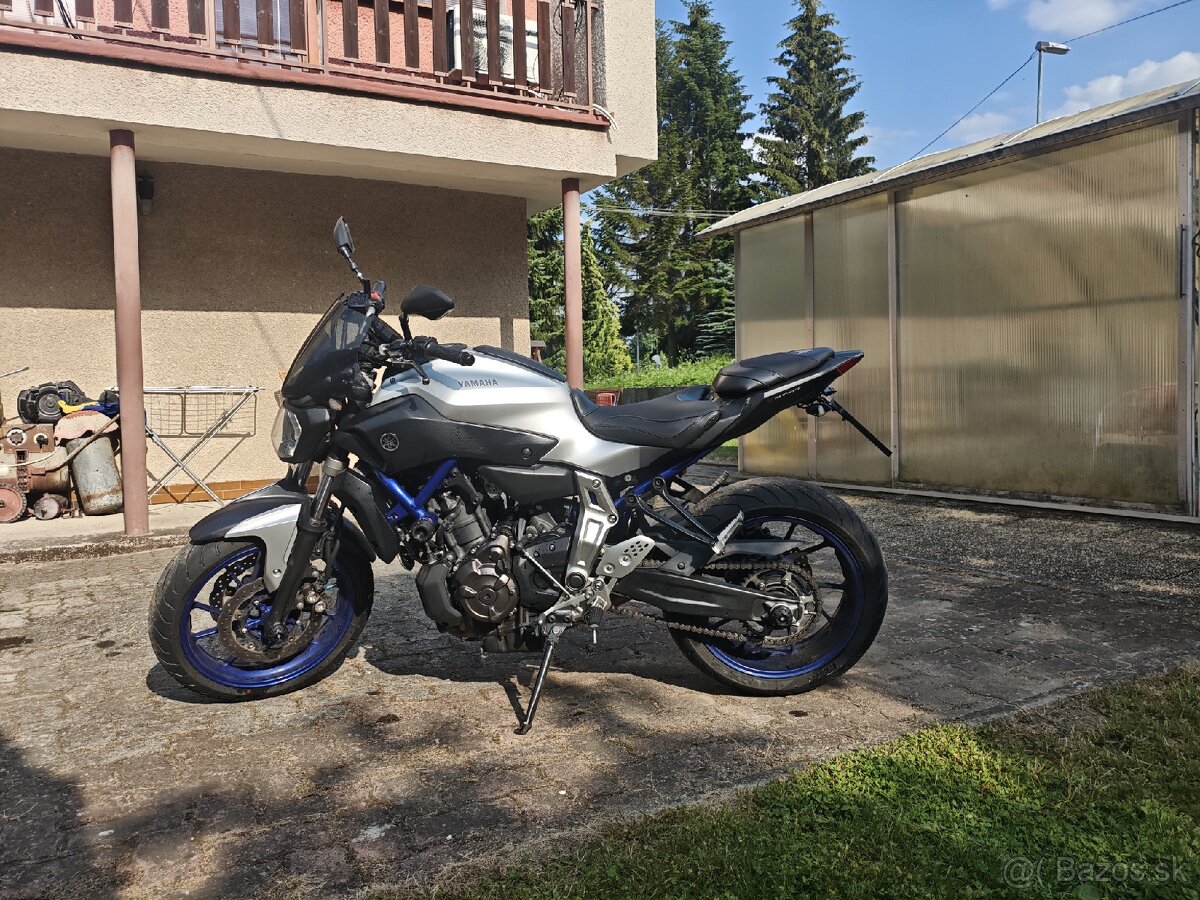 Predám yamaha MT 07 55kw - 3