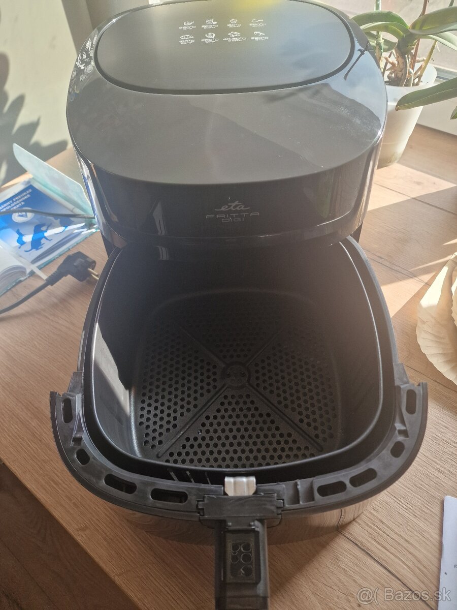 Teplovzdušná fritéza Eta fritta digi - 3