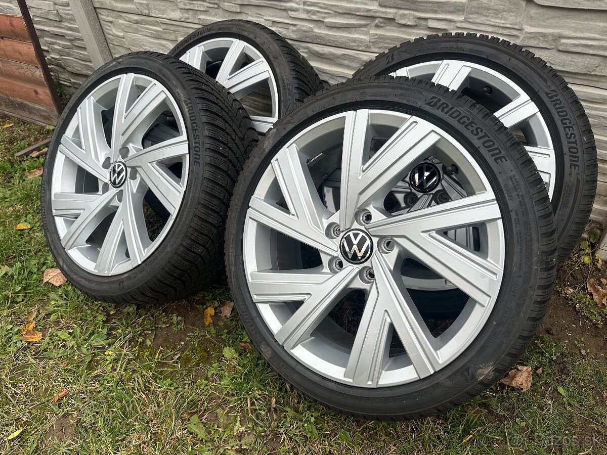 Volkswagen Golf 8 zimná sada R18 Bergamo - 3