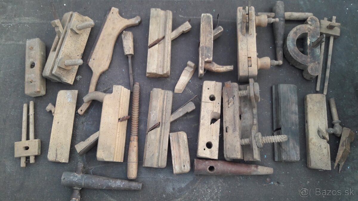 Starý kríž, misy a hoblíky - 3